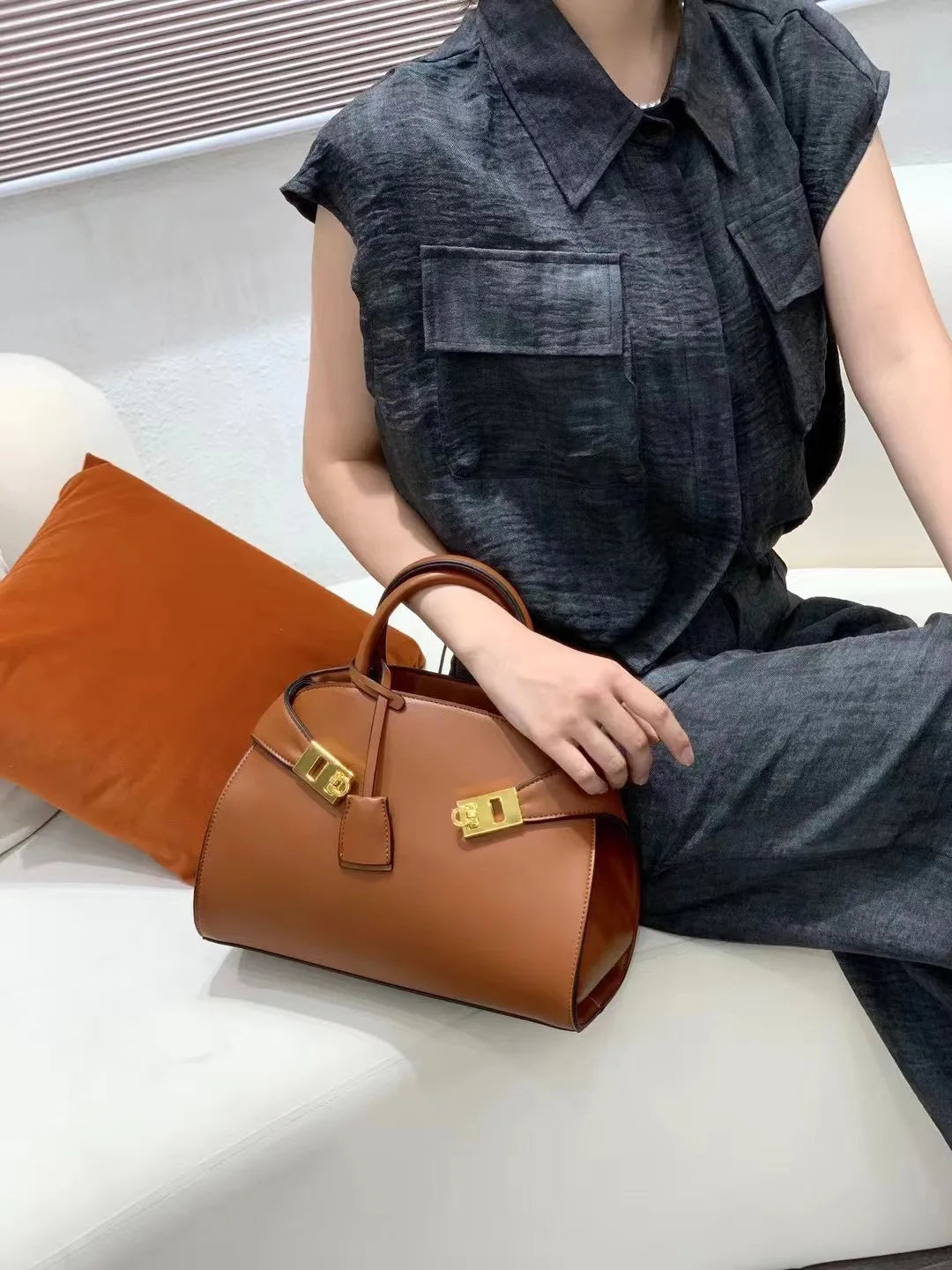 Muschel-Umhängetasche – Elegante Tasche aus PU-Leder